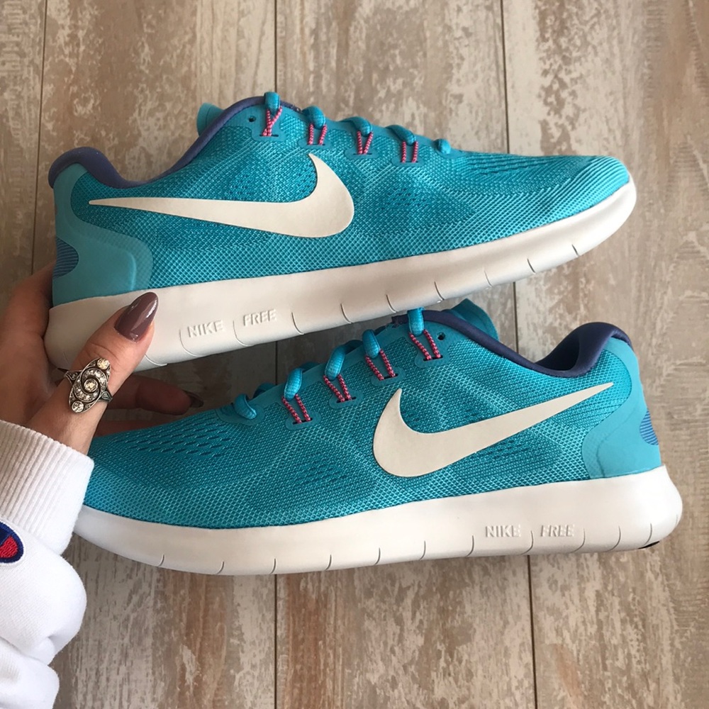 NWT Nike Free RN Blue - Picture 7 of 7